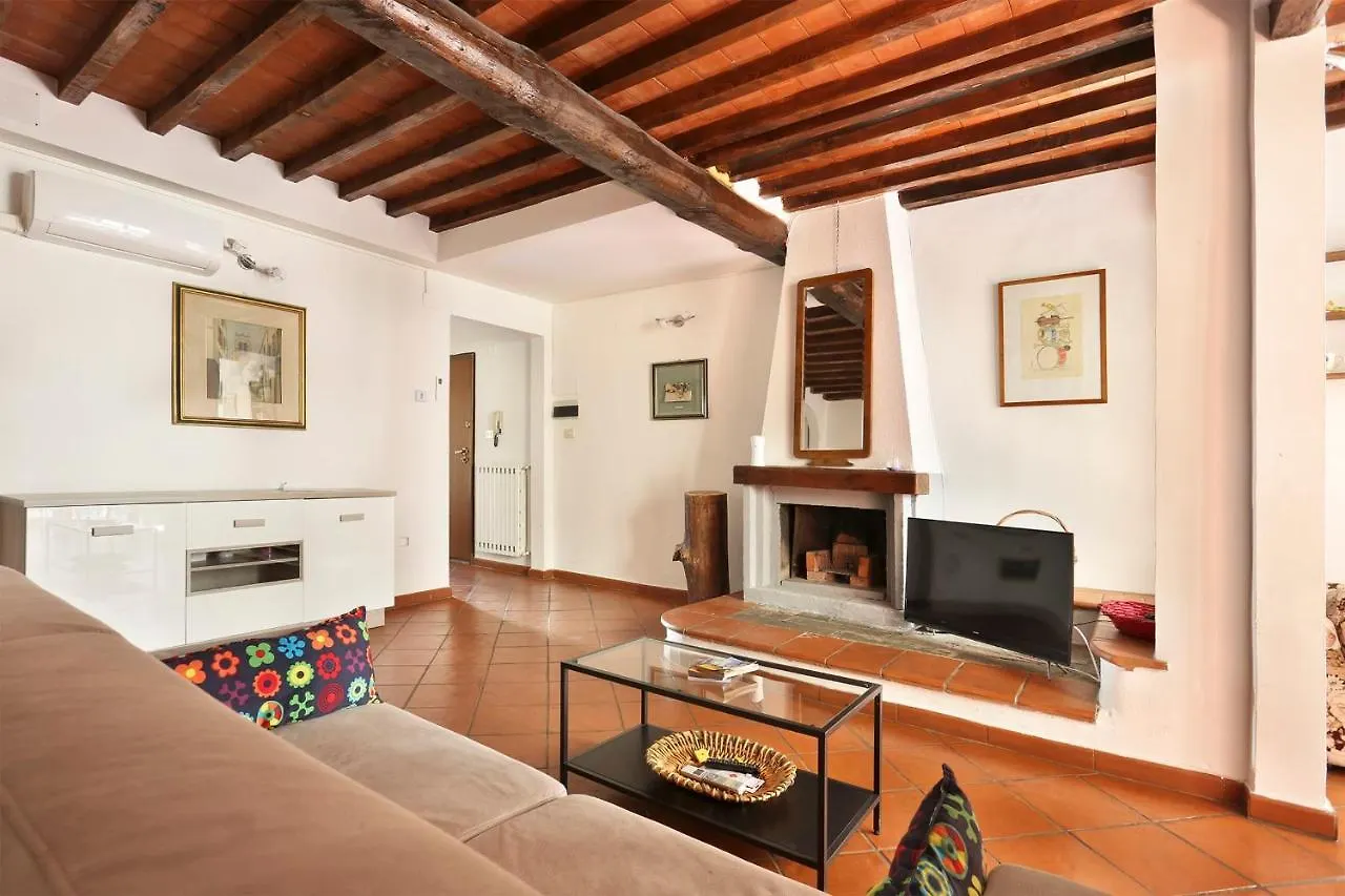 Tornabuoni Apartment- Hosted By Sweetstay Florence Apartment